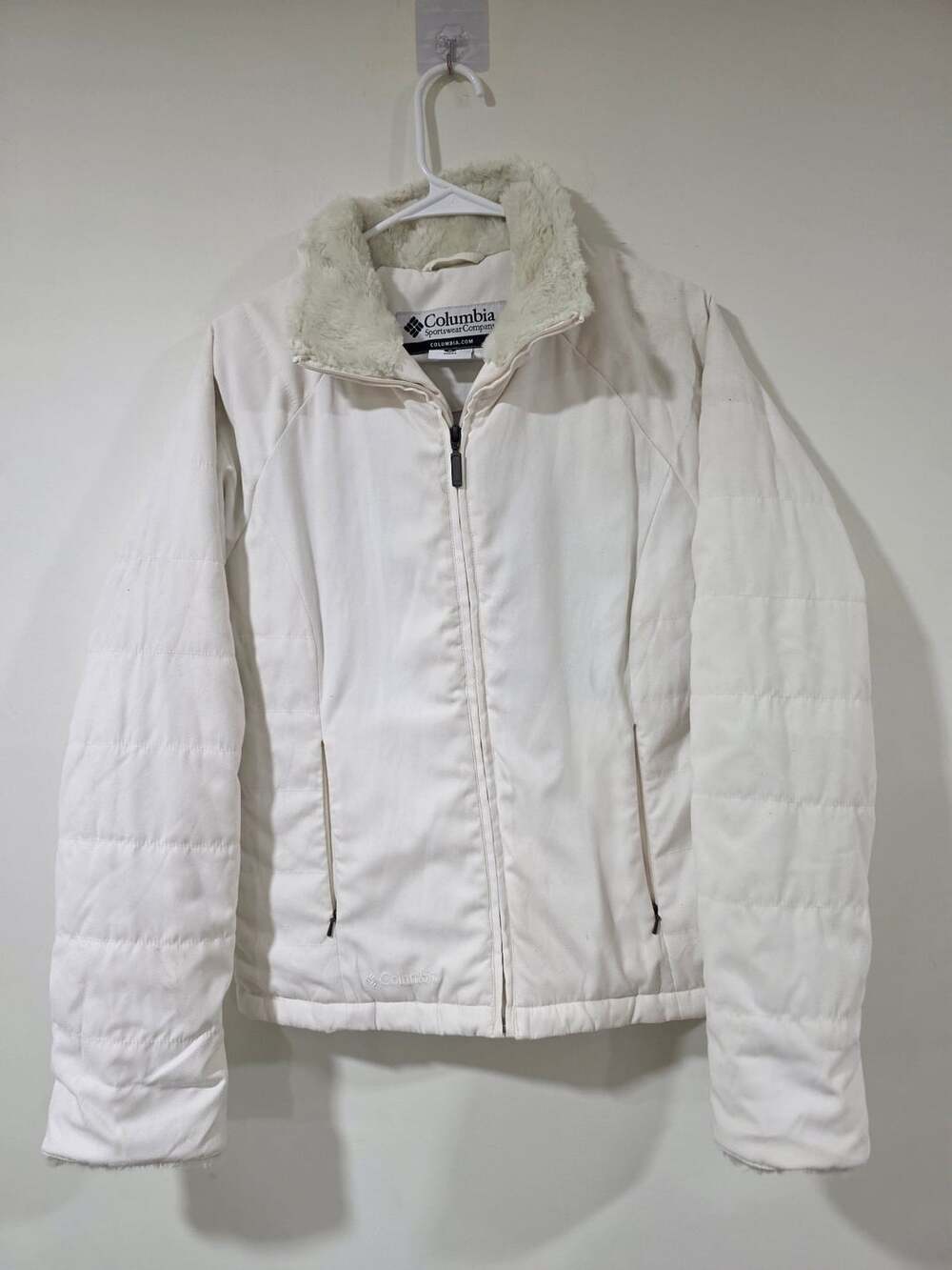 Columbia Jacket Size M White Insulated Faux Fur Collar